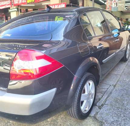 RENAULT-MEGANE-2007