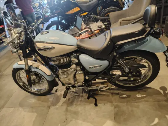 ROYAL ENFIELD METEOR 350 AURORA 