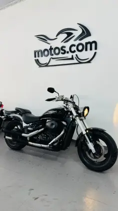 SUZUKI BOULEVARD M800 