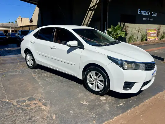 TOYOTA COROLLA 1.8 GLI 16V FLEX 4P AUTOMÁTICO
