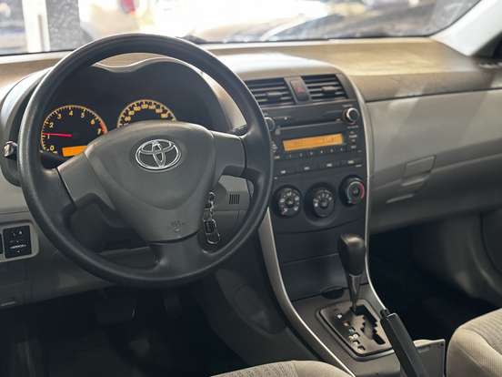 TOYOTA-COROLLA-1.6 XLI 16V GASOLINA 4P AUTOMÁTICO TOYOTA-COROLLA-2008