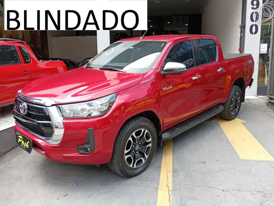TOYOTA HILUX 2.8 D-4D TURBO DIESEL CD SRV 4X4 AUTOMÁTICO TOYOTA HILUX 2.8 D-4D TURBO DIESEL CD SRV 4X4 AUTOMÁTICO