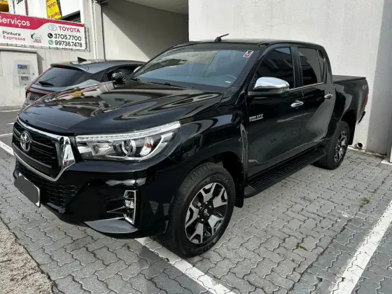 TOYOTA HILUX 2.8 SRX 4X4 CD 16V DIESEL 4P AUTOMÁTICO