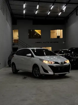 TOYOTA YARIS 1.5 16V FLEX SEDAN XL LIVE MULTIDRIVE