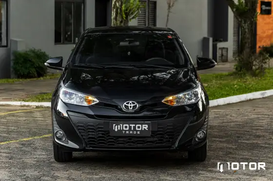 TOYOTA YARIS 1.5 16V FLEX XL PLUS CONNECT MULTIDRIVE TOYOTA YARIS 1.5 16V FLEX XL PLUS CONNECT MULTIDRIVE