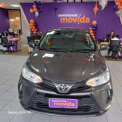 TOYOTA-YARIS-2024