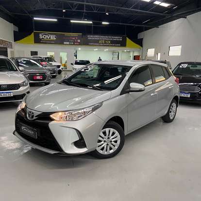 TOYOTA-YARIS-2024