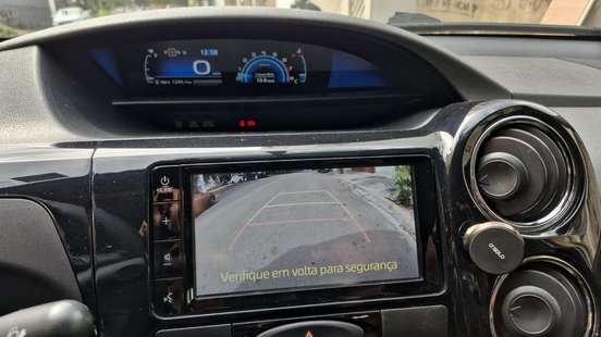 TOYOTA-ETIOS-2019