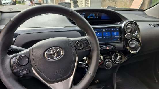 TOYOTA-ETIOS-1.5 X PLUS SEDAN 16V FLEX 4P AUTOMÁTICO TOYOTA-ETIOS-2019
