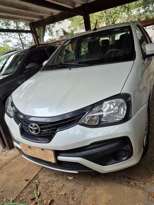 TOYOTA-ETIOS-2019