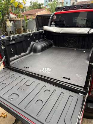 TOYOTA-HILUX-2.8 D-4D TURBO DIESEL CD SRV 4X4 AUTOMÁTICO TOYOTA-HILUX-2021