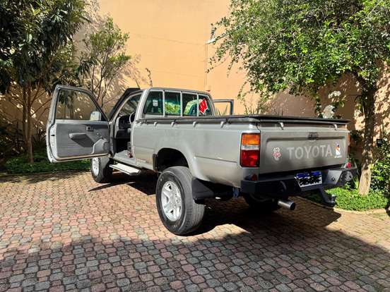 TOYOTA-HILUX-3.0 DX 4X2 CS 16V DIESEL 2P MANUAL TOYOTA-HILUX-2003