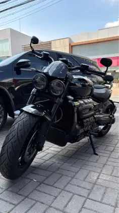TRIUMPH ROCKET III STORM R TRIUMPH ROCKET III STORM R