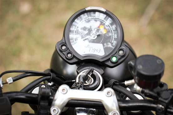 TRIUMPH-SPEED TWIN 900 TRIUMPH-SPEED TWIN 900-2023