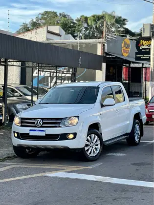 VOLKSWAGEN AMAROK 2.0 HIGHLINE 4X4 CD 16V TURBO INTERCOOLER DIESEL 4P AUTOMÁTICO