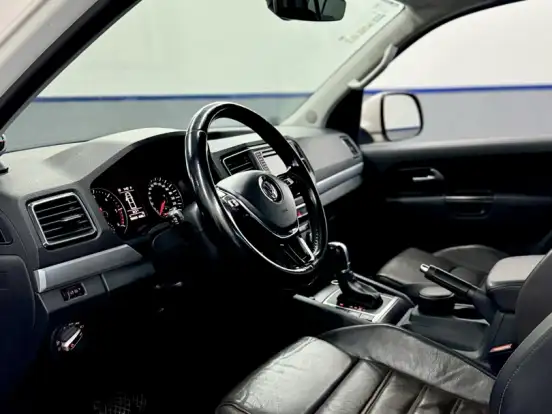 VOLKSWAGEN-AMAROK-2.0 HIGHLINE 4X4 CD 16V TURBO INTERCOOLER DIESEL 4P AUTOMÁTICO VOLKSWAGEN-AMAROK-2017
