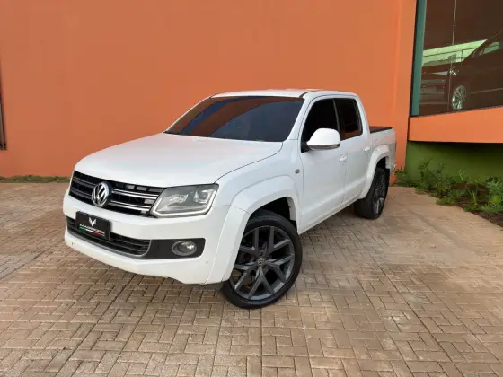 VOLKSWAGEN AMAROK 2.0 HIGHLINE ULTIMATE 4X4 CD 16V TURBO INTERCOOLER DIESEL 4P AUTOMÁTICO
