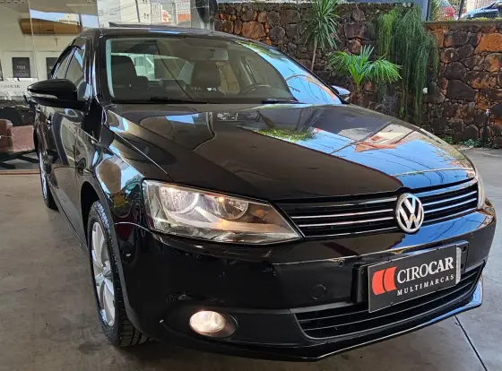 VOLKSWAGEN JETTA 2.0 COMFORTLINE FLEX 4P TIPTRONIC