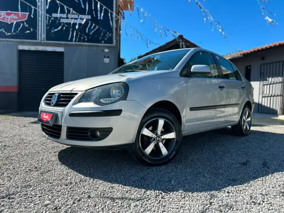 VOLKSWAGEN POLO SEDAN 1.6 MI 8V FLEX 4P MANUAL