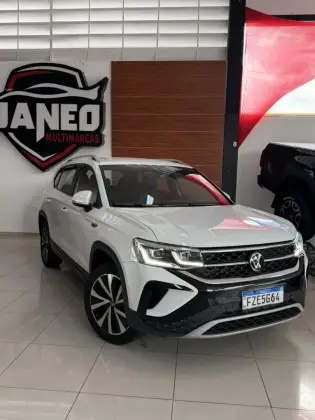 VOLKSWAGEN TAOS 1.4 250 TSI TOTAL FLEX HIGHLINE AUTOMÁTICO