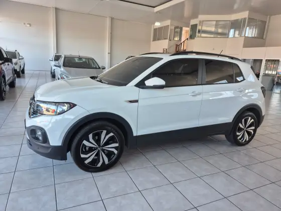VOLKSWAGEN T-CROSS 1.0 200 TSI TOTAL FLEX COMFORTLINE AUTOMÁTICO