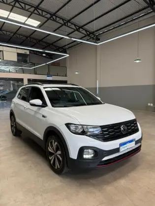 VOLKSWAGEN T-CROSS 1.0 200 TSI TOTAL FLEX COMFORTLINE AUTOMÁTICO