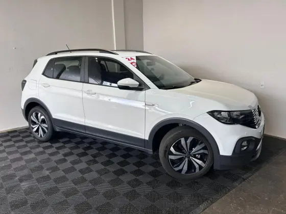 VOLKSWAGEN T-CROSS 1.0 200 TSI TOTAL FLEX COMFORTLINE AUTOMÁTICO VOLKSWAGEN T-CROSS 1.0 200 TSI TOTAL FLEX COMFORTLINE AUTOMÁTICO