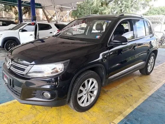 VOLKSWAGEN TIGUAN 2.0 TSI 16V TURBO GASOLINA 4P TIPTRONIC VOLKSWAGEN TIGUAN 2.0 TSI 16V TURBO GASOLINA 4P TIPTRONIC