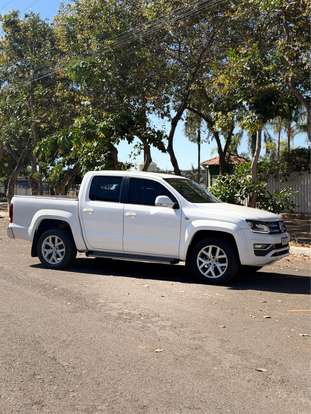 VOLKSWAGEN-AMAROK-2013
