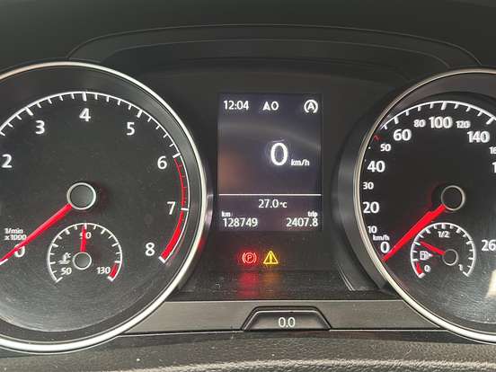 VOLKSWAGEN-GOLF-1.4 TSI HIGHLINE 16V GASOLINA 4P AUTOMÁTICO VOLKSWAGEN-GOLF-2015