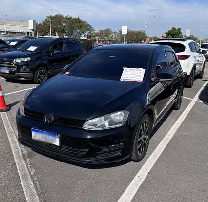 VOLKSWAGEN-GOLF-2015
