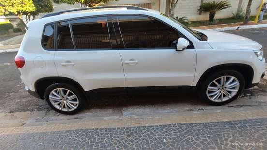 VOLKSWAGEN-TIGUAN-2017