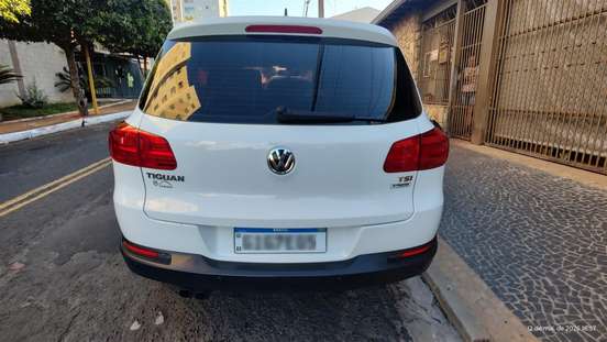 VOLKSWAGEN-TIGUAN-2017