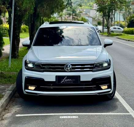 VOLKSWAGEN-TIGUAN-2019