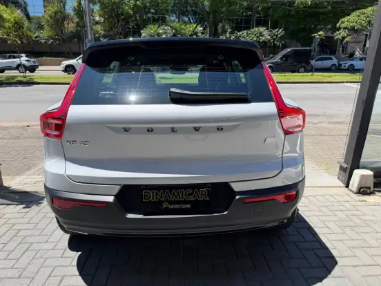 VOLVO-XC40-1.5 T5 RECHARGE R-DESIGN GEARTRONIC VOLVO-XC40-2021