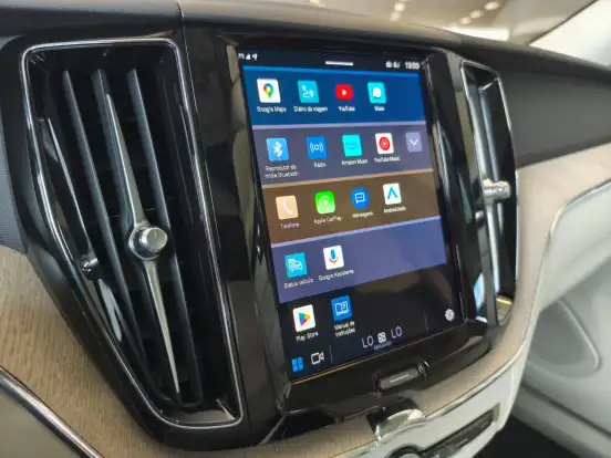 VOLVO-XC60-2023
