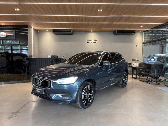 VOLVO XC60 2.0 T8 HYBRID MOMENTUM AWD GEARTRONIC