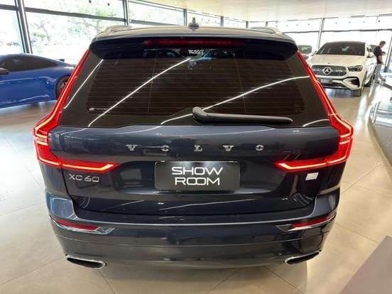 VOLVO-XC60-2.0 T8 HYBRID MOMENTUM AWD GEARTRONIC VOLVO-XC60-2020