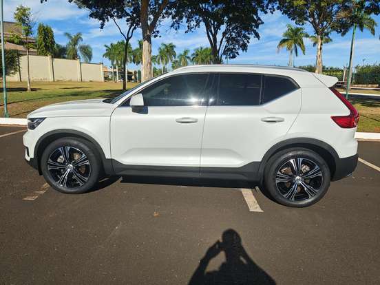 VOLVO-XC40-2.0 T4 GASOLINA INSCRIPTION GEARTRONIC VOLVO-XC40-2020