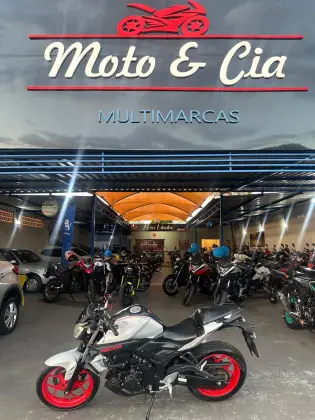 YAMAHA MT-03 ABS YAMAHA MT-03 ABS