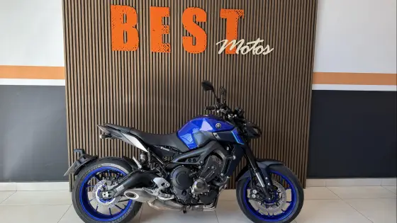 YAMAHA MT-09 YAMAHA MT-09