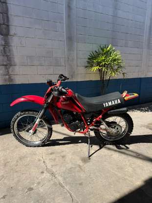 YAMAHA-DT 180 YAMAHA-DT 180-1987