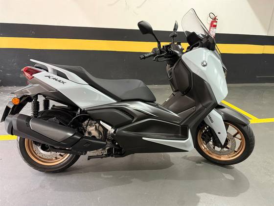 YAMAHA XMAX 300 CONNECTED ABS 