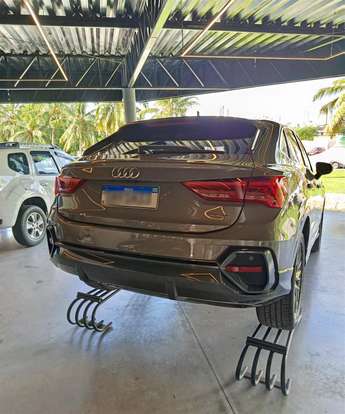 AUDI-Q3-2023