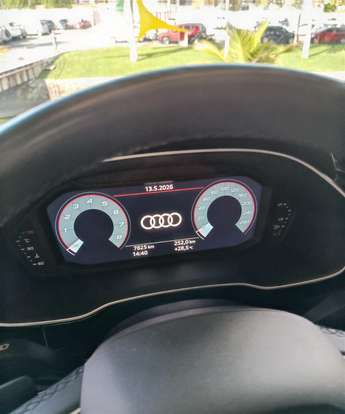 AUDI-Q3-2023