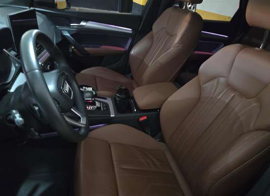 AUDI-Q5-2023