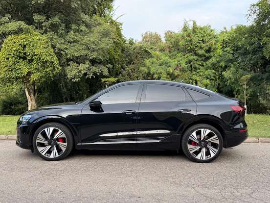 AUDI-Q8 E-TRON-55 ELÉTRICO SPORTBACK PERFORMANCE BLACK QUATTRO AUDI-Q8 E-TRON-2023