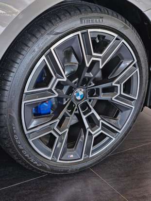 BMW-530e-2025
