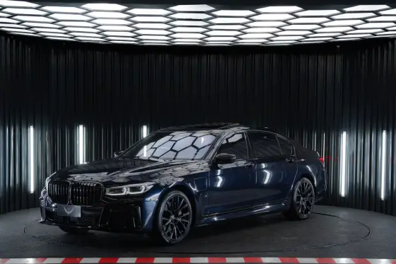 BMW 745Le 3.0 TWINPOWER HÍBRIDO M SPORT DARK EDITION AUTOMÁTICO BMW 745Le 3.0 TWINPOWER HÍBRIDO M SPORT DARK EDITION AUTOMÁTICO