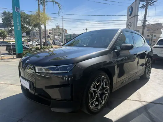 BMW iX ELÉTRICO XDRIVE40
